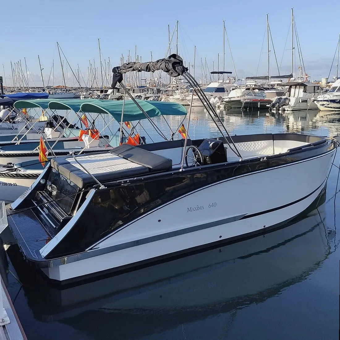 Barco disponible para alquiler en Sanxenxo, Galicia